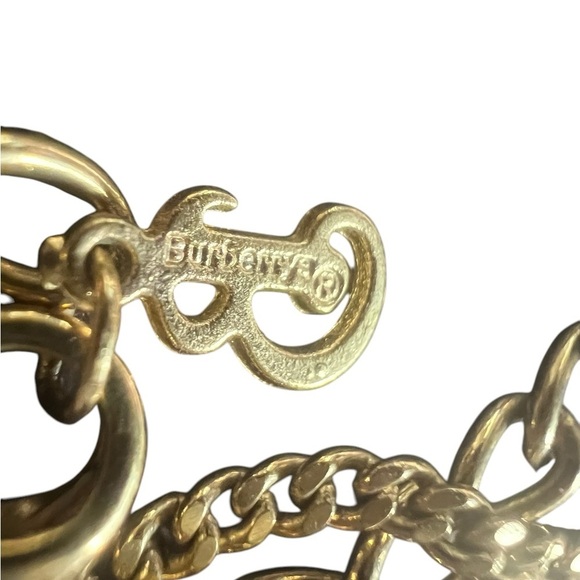 Burberry Iconic Knight Necklace - Picture 6 of 8